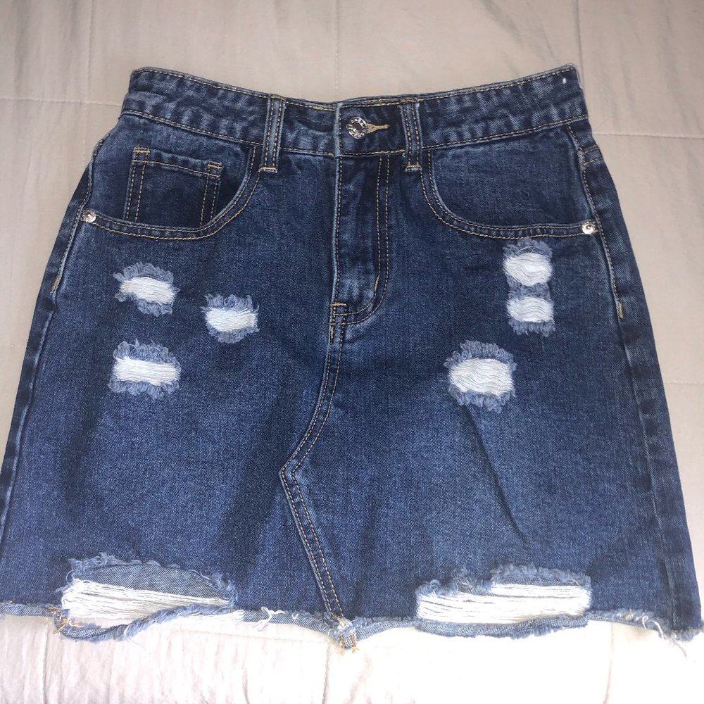 PrettyLittleThing Distressed Jean Skirt
